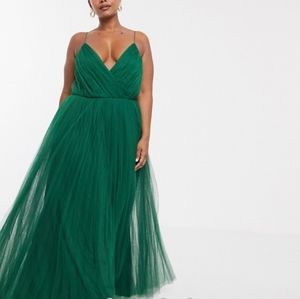 Pleated tulle maxi dress